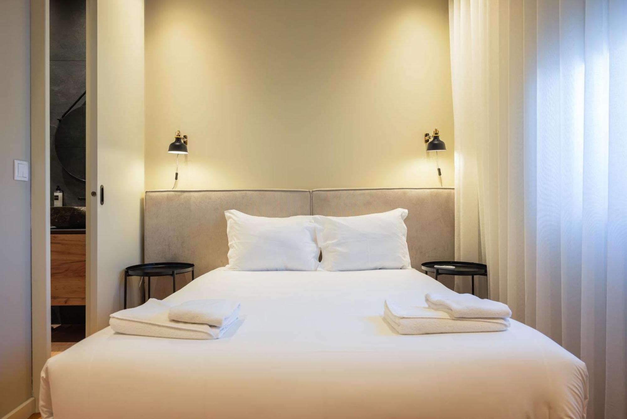 Orm Catedral & Sao Bento & Luiz Apartments Porto Ngoại thất bức ảnh