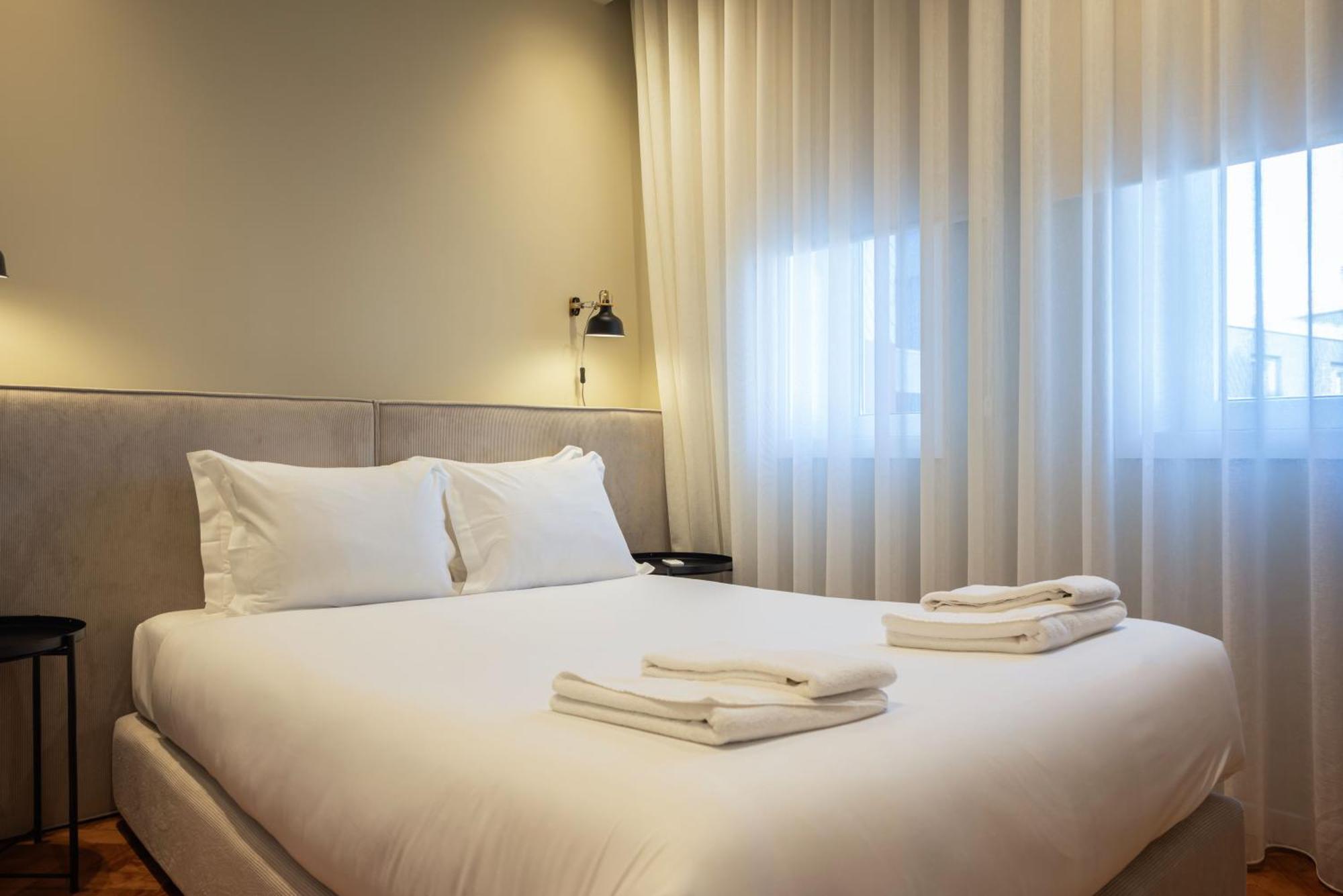 Orm Catedral & Sao Bento & Luiz Apartments Porto Ngoại thất bức ảnh